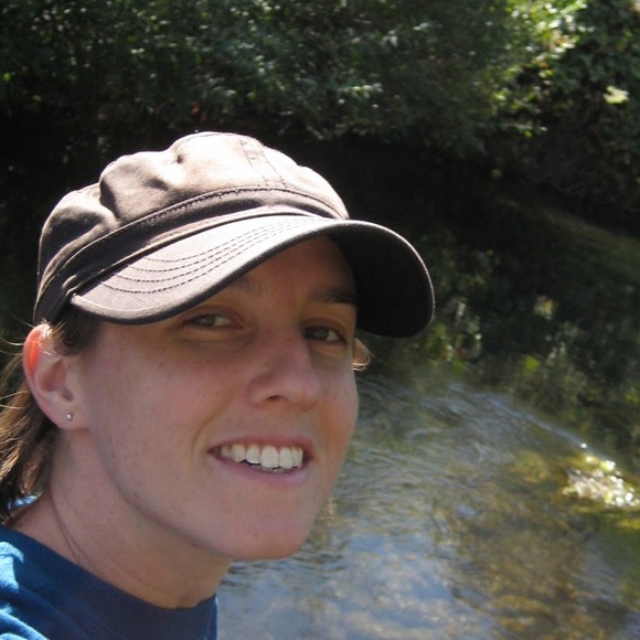 Meet your Posher, Mara - Picture 1 of 1